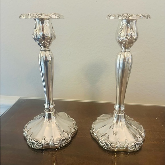 Reed & Barton: Vintage Silver Plated Candlestick holders. - Picture 1 of 9